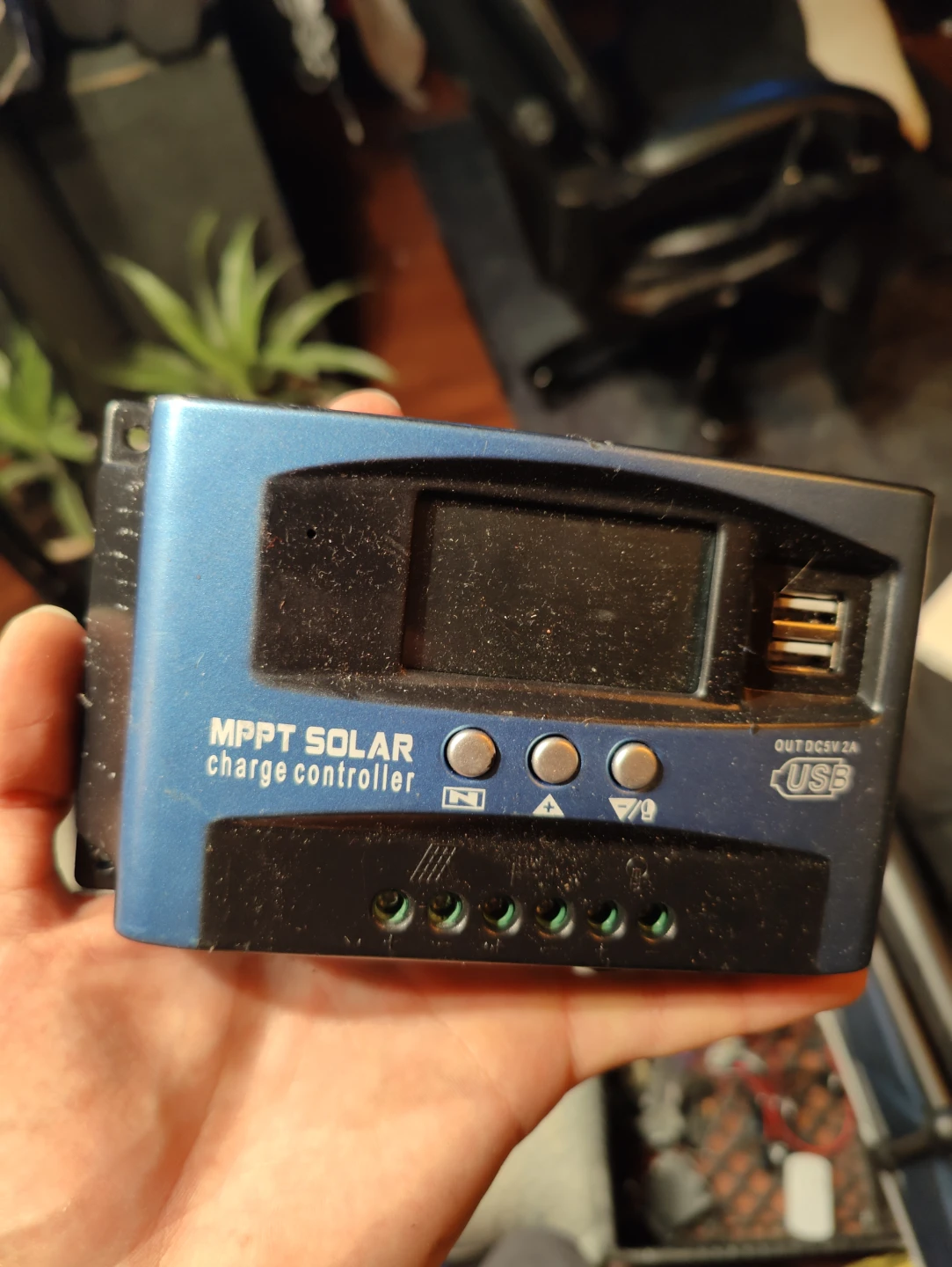 MPPT Solar Charge Controller