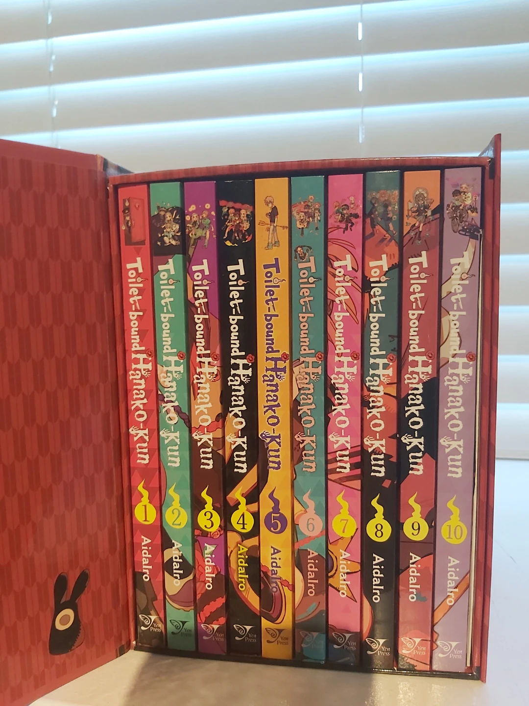Toilet-Bound Hanako-Kun Volumes 1-10 Box Set - photo 2
