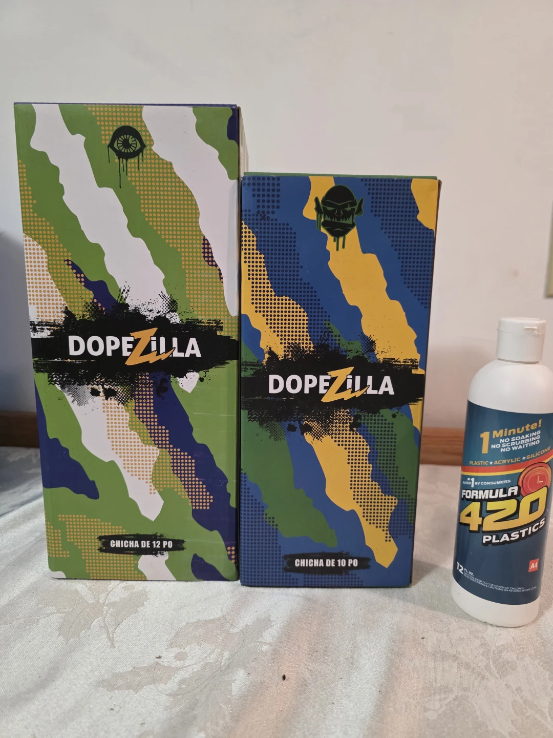 2x Dopezilla Glass Bong Set with Formula 420 Cleaner