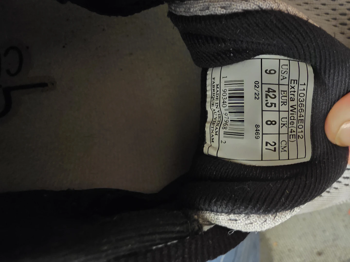 Brooks 4E Extra Wide mens size 9 Running Shoes - photo 3
