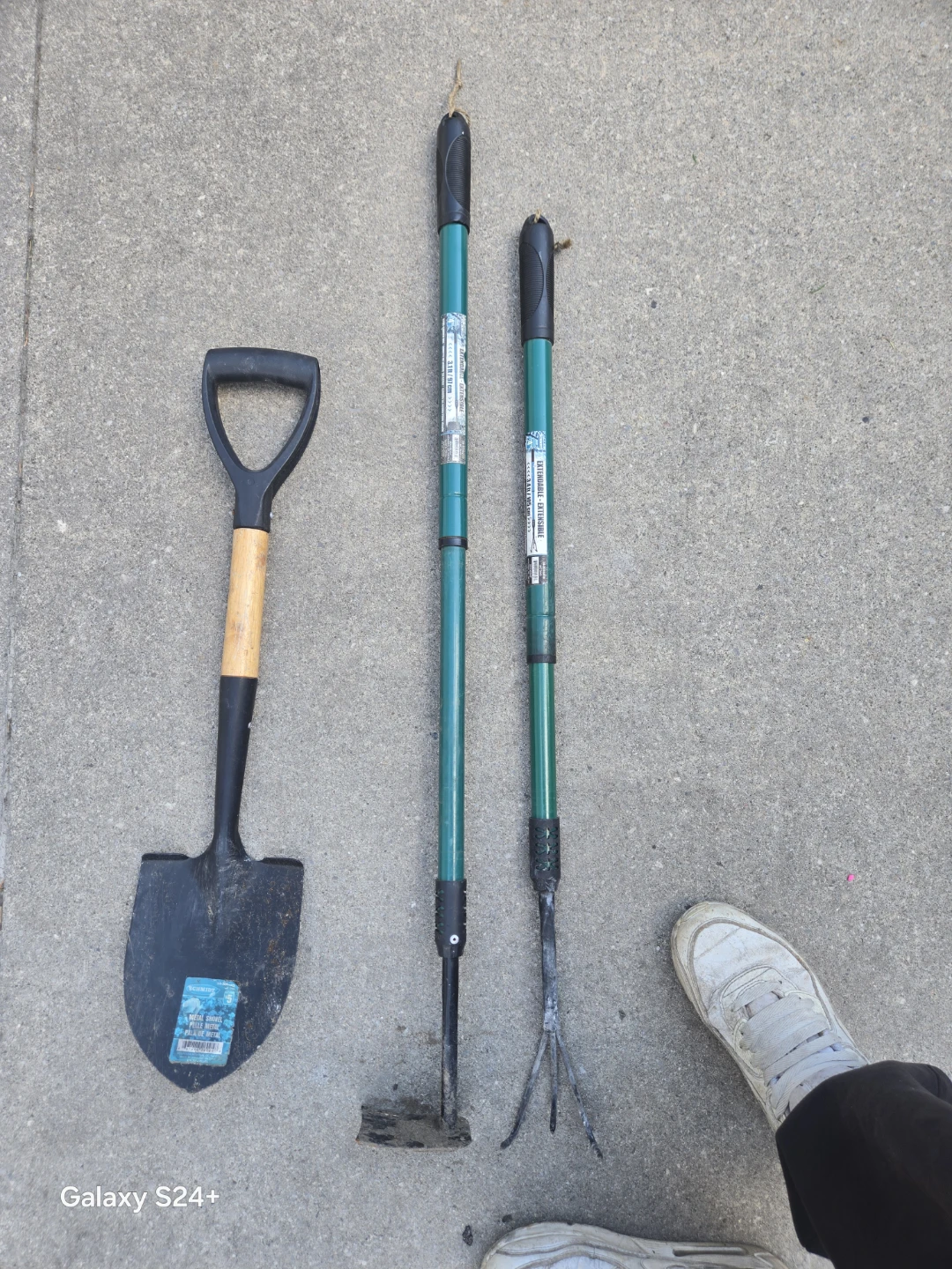 Gardening Tool Set - Shovel, Hoe, and Cultivator - photo 3