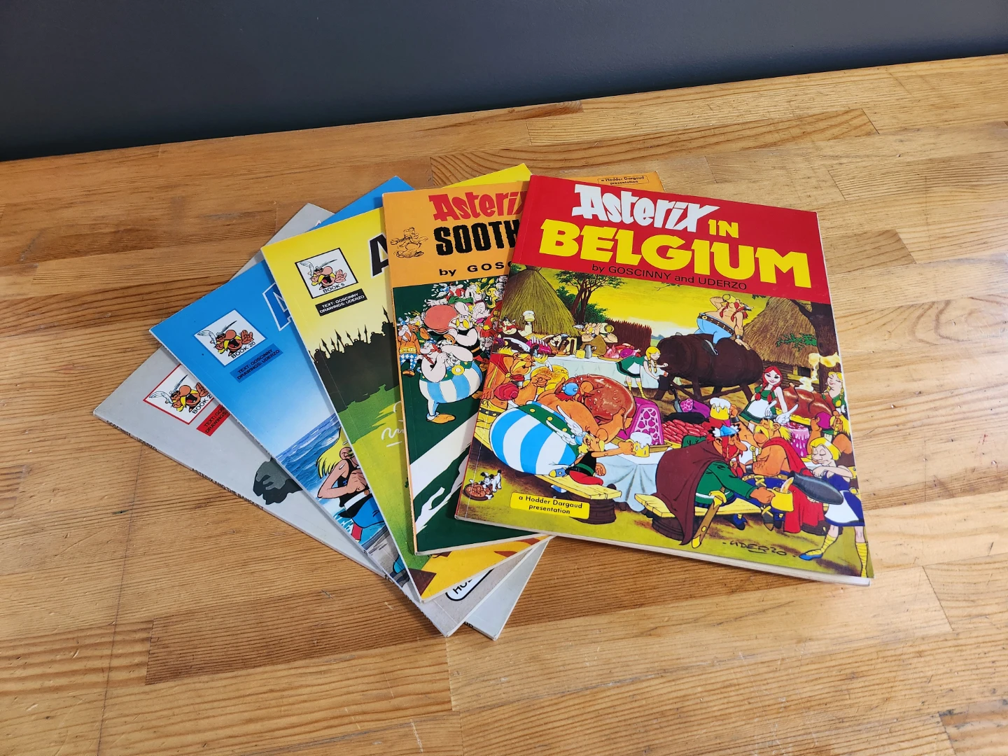 Asterix Comic Book Bundle- (5 Books) - photo 2