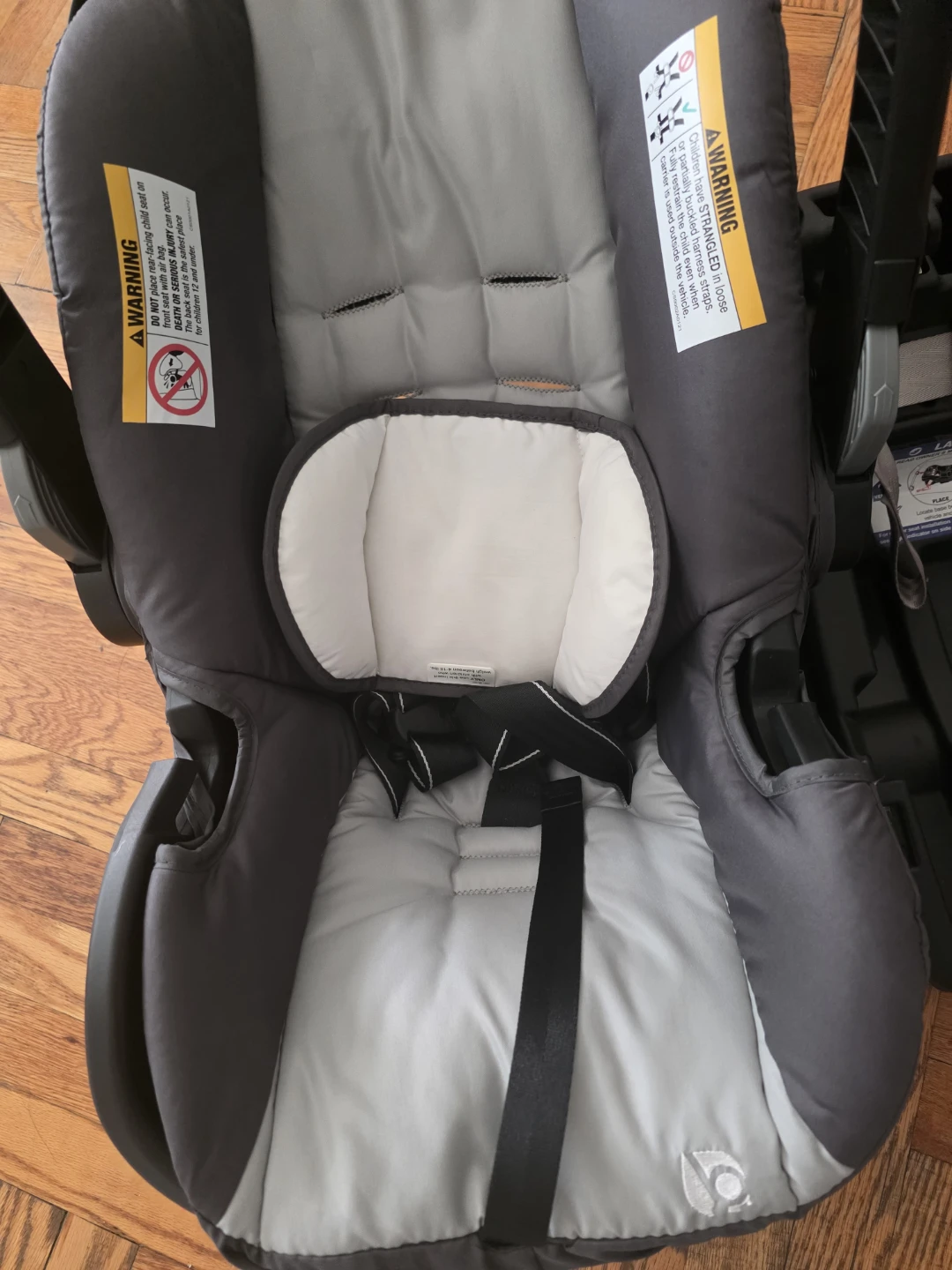 Baby trend Infant Car Seat with Base - photo 2