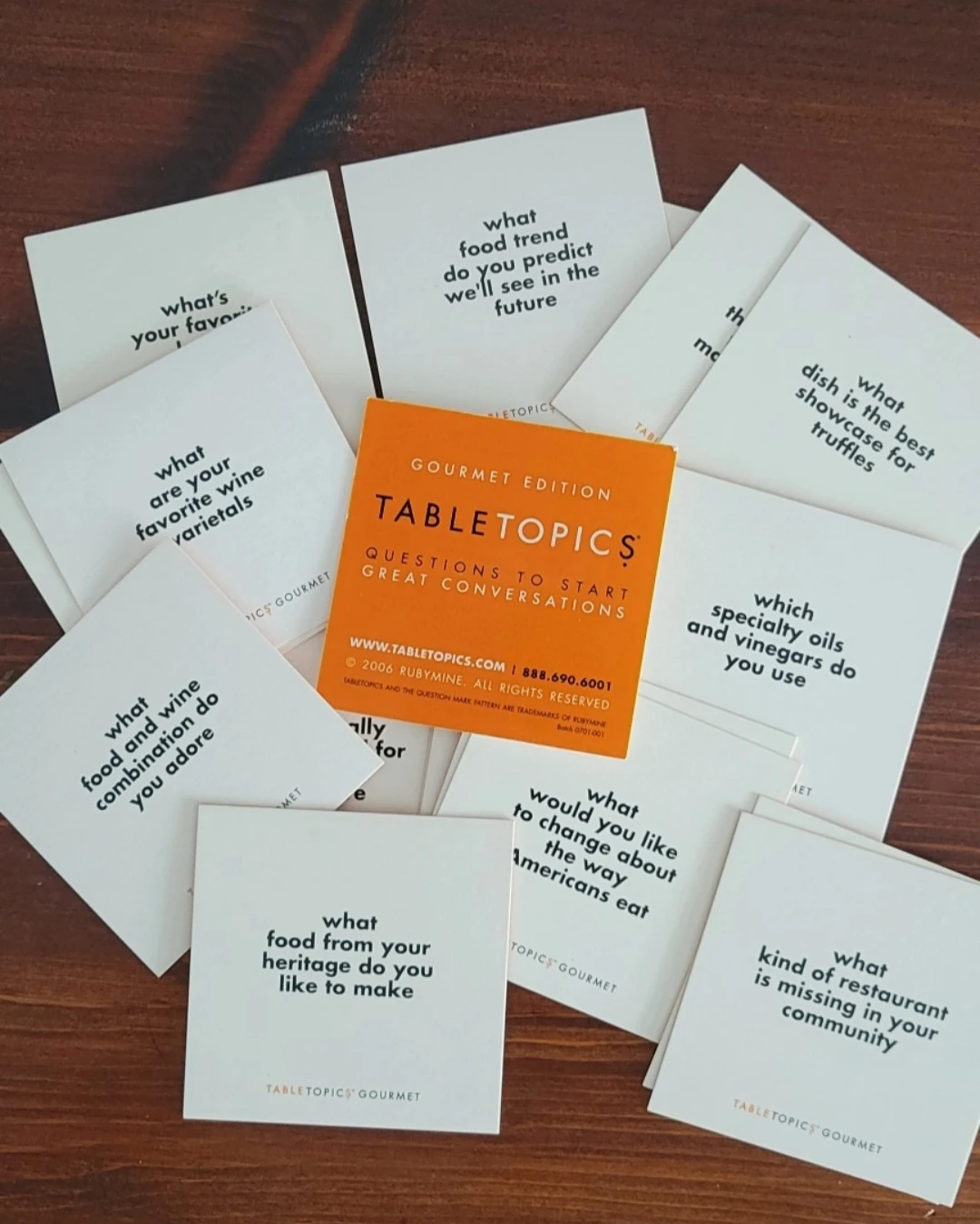 ⚽ TableTopics Gourmet Edition - Great Conversations Cards