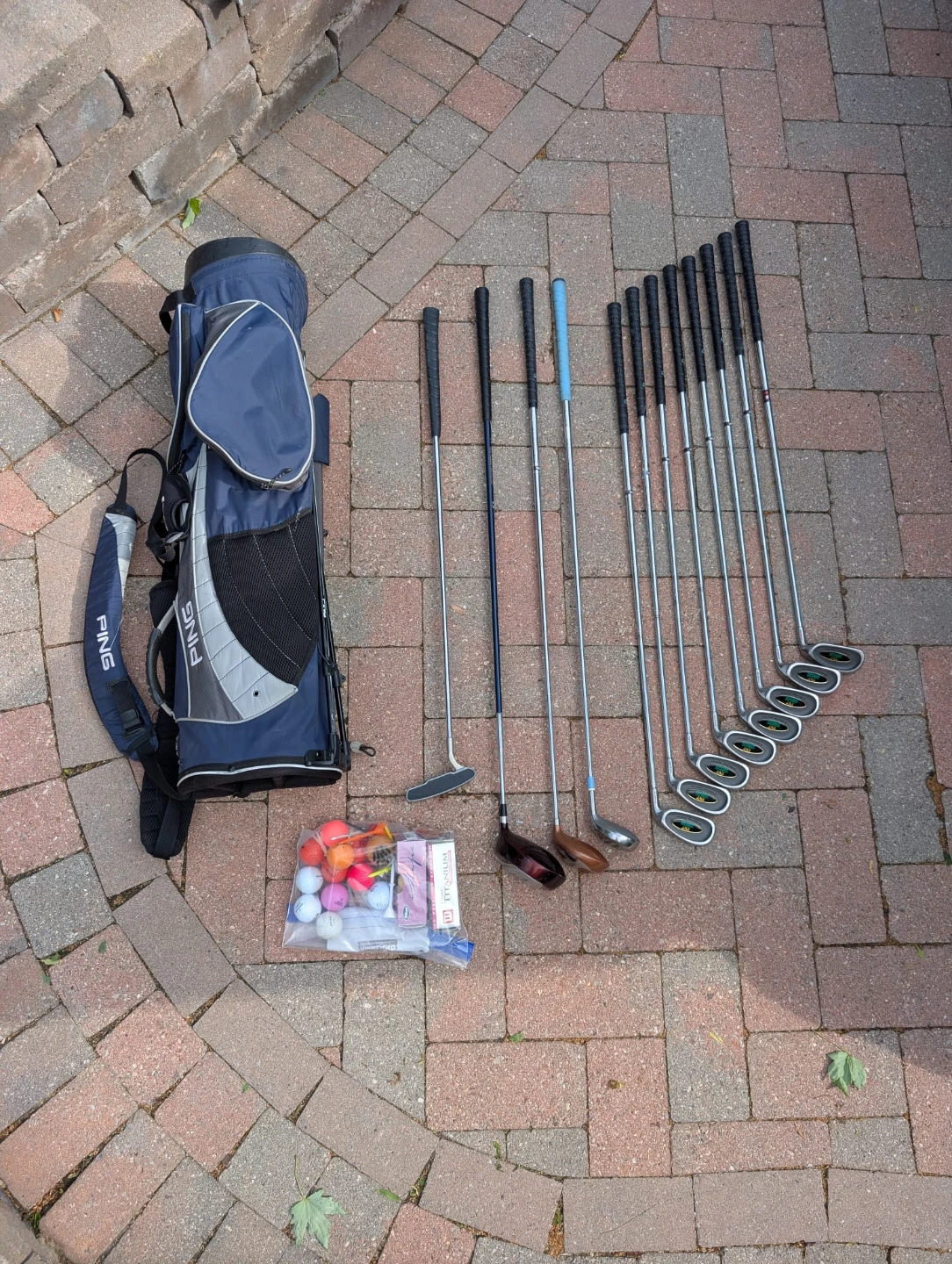 Ladies Golf Club Set with PING Bag - Right handed - photo 2