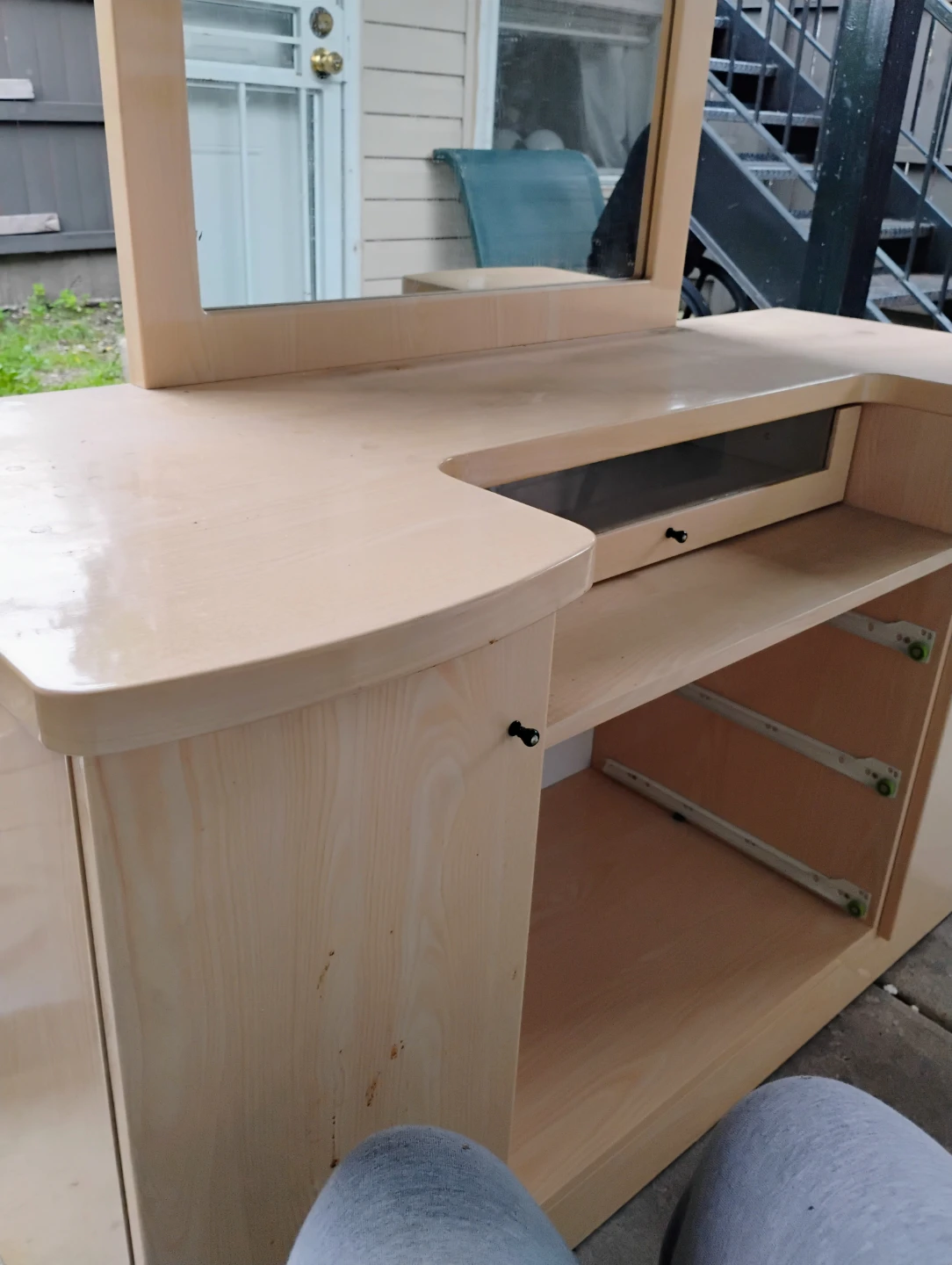 Mid-Century Modern Light Wood Vanity with Arched Mirror - photo 3