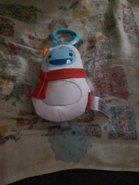 Skip Hop Bandana Buddies Chime & Teethe Winter Yeti