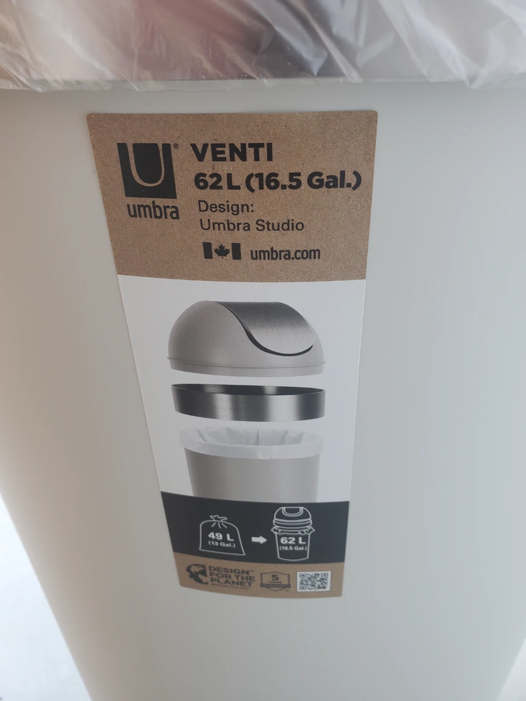 Umbra Venti 62L Trash Can with Swing Lid - photo 3