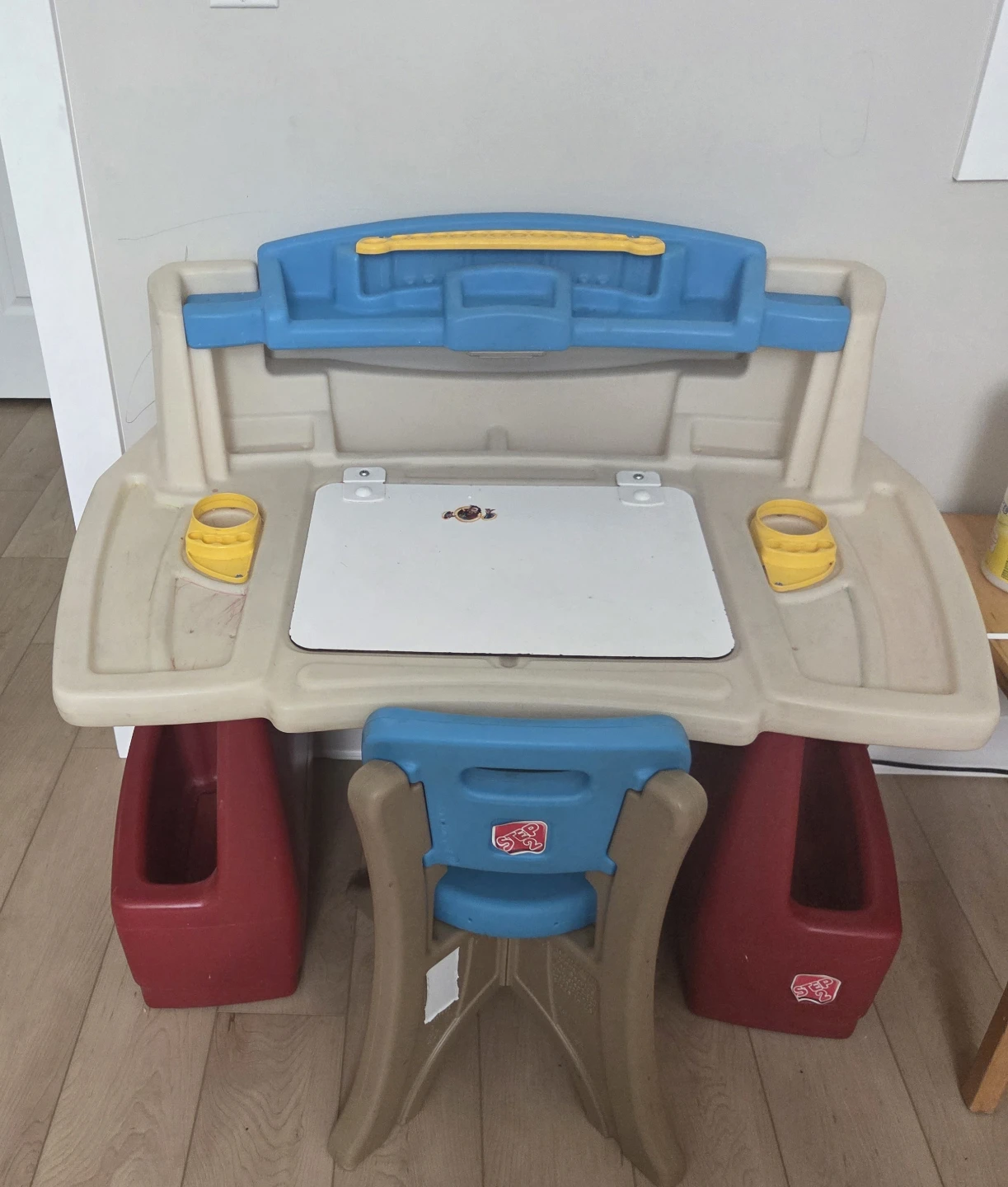 Step2 Kids Art Desk and Chair Set