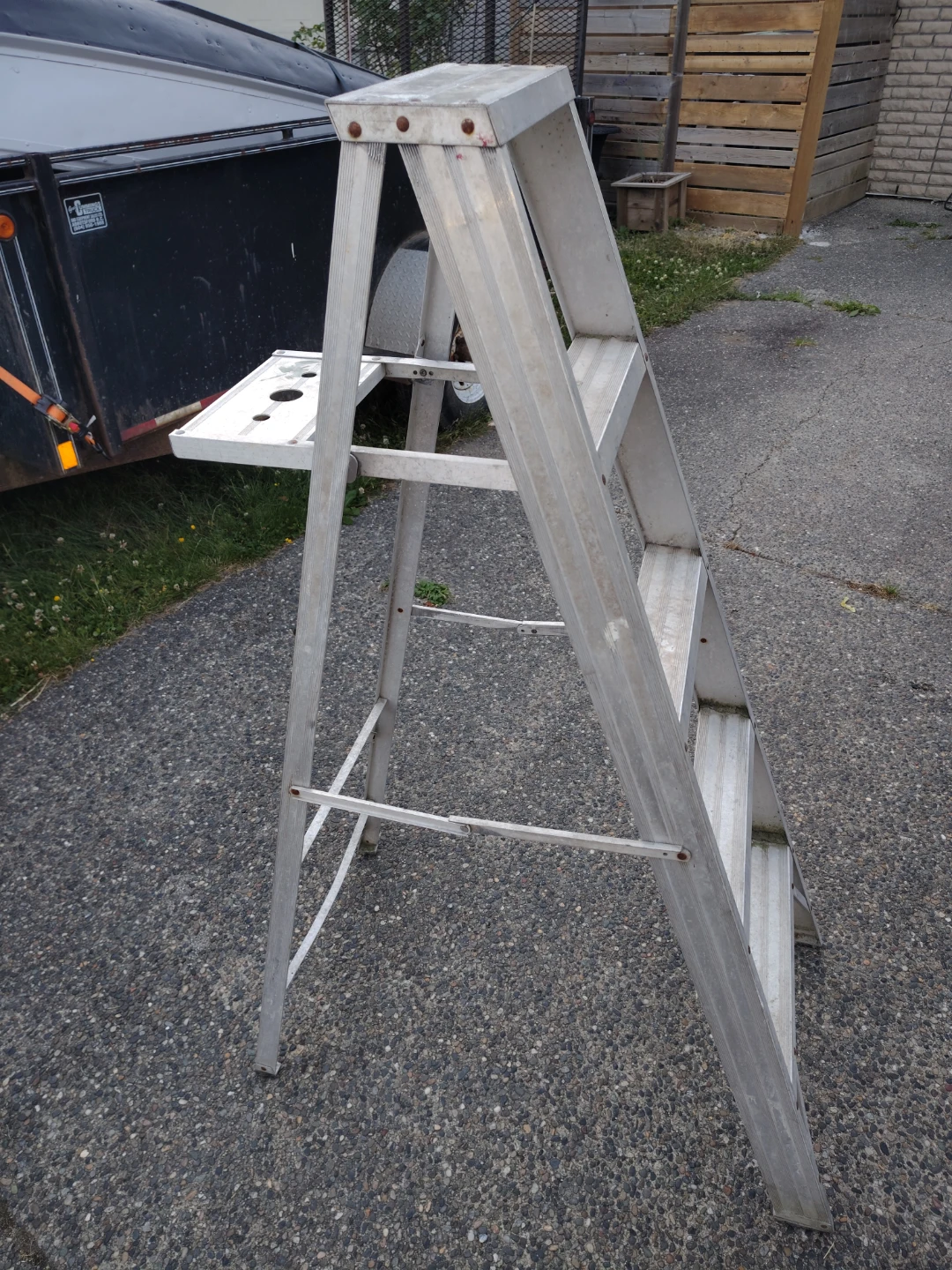 5Ft Aluminum Folding Ladder 🥕 - photo 3