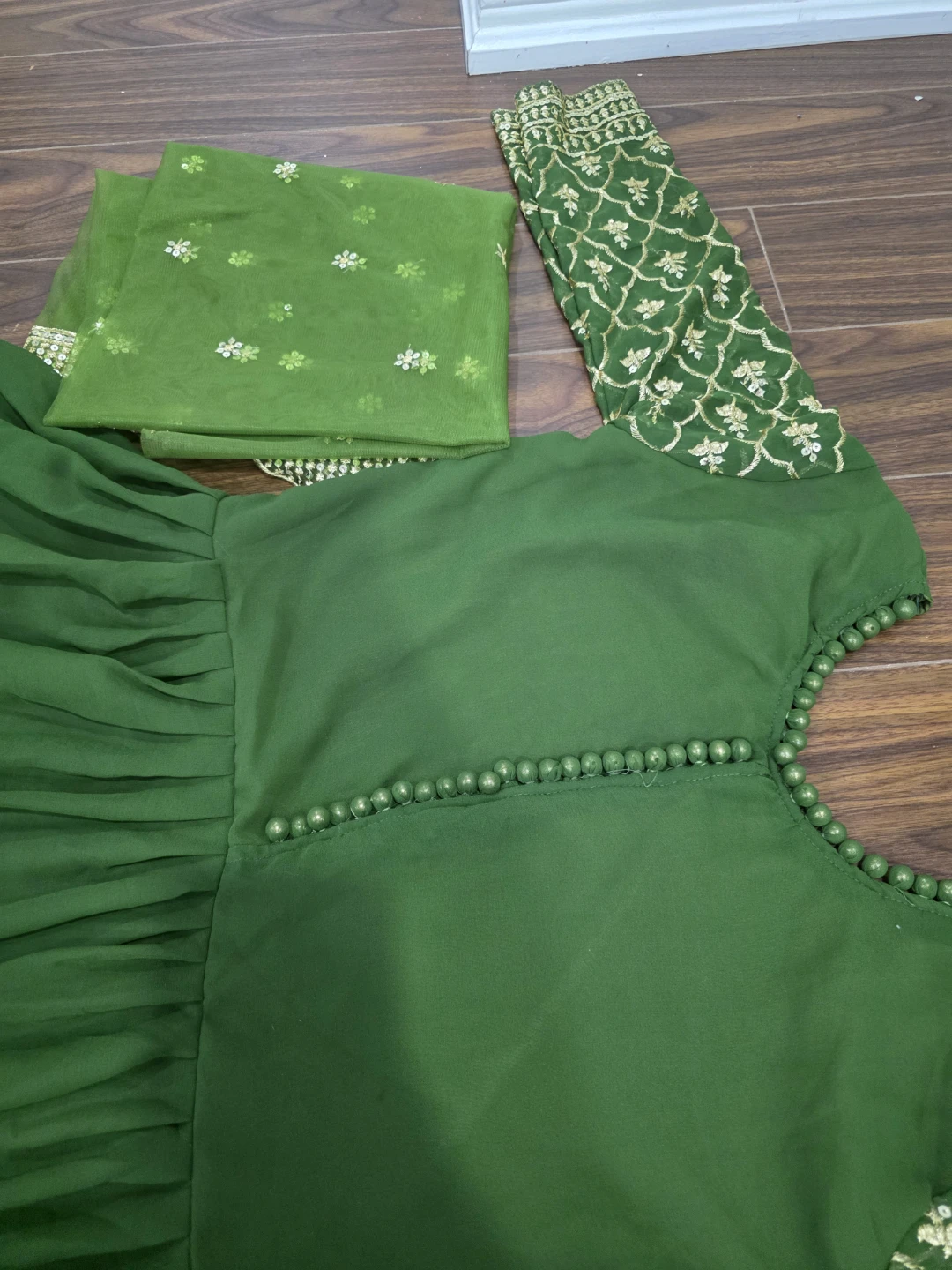Women's Green Embroidered Anarkali Suit Set - photo 3