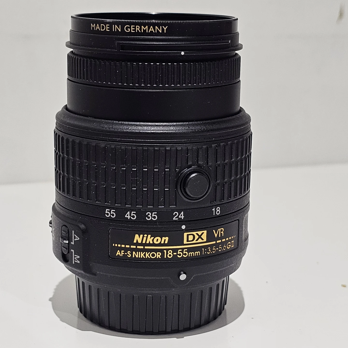 Nikon AF-S NIKKOR 18-55mm f/3.5-5.6G VR II Lens