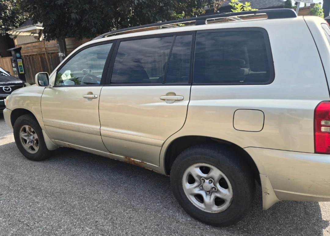 Toyota Highlander V6 AWD - photo 4