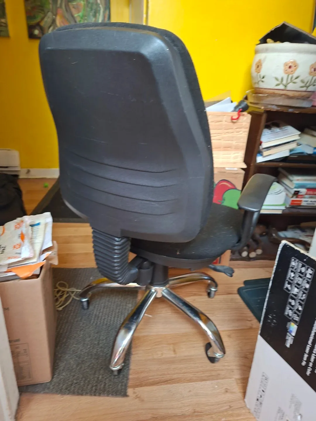 Black Office Chair with Chrome Base - photo 2