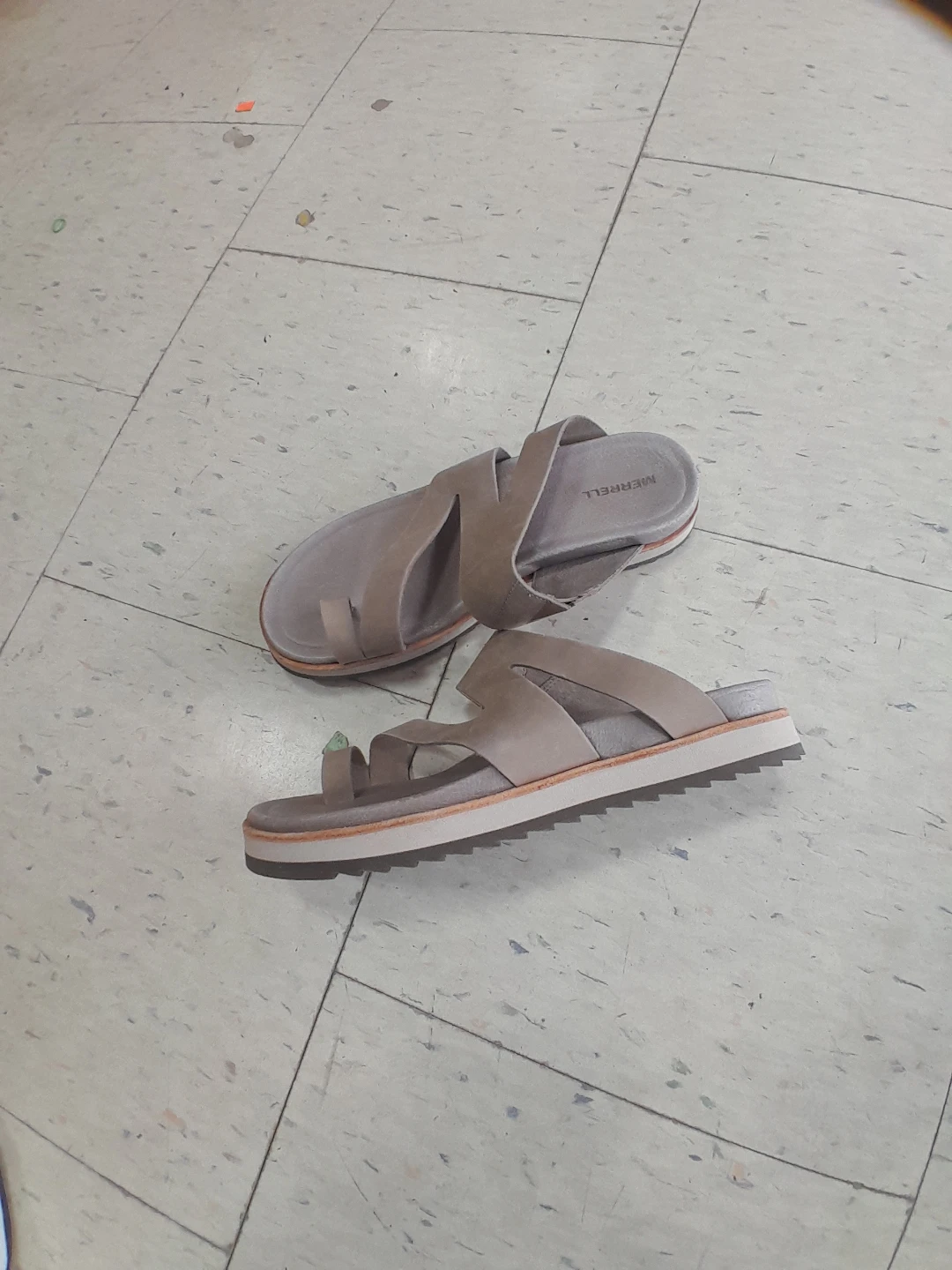 Merrell Women's Grey Suede Sandals Size 8 - photo 3