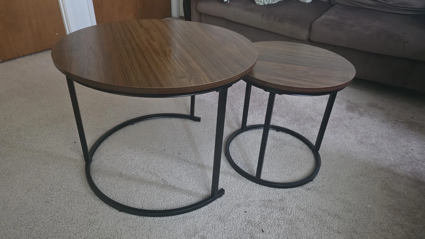 Set of 2 Round Nesting Coffee Tables