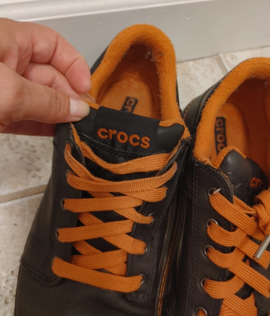 Men's Black Leather Lace-Up Shoes with Orange Lining size 11 - photo 3