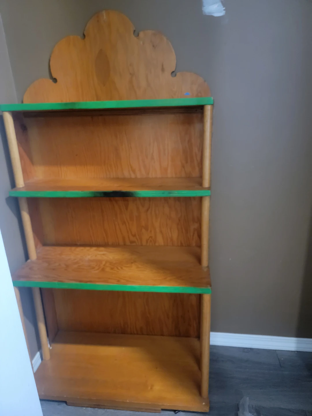 Wooden shelf with Green Trim