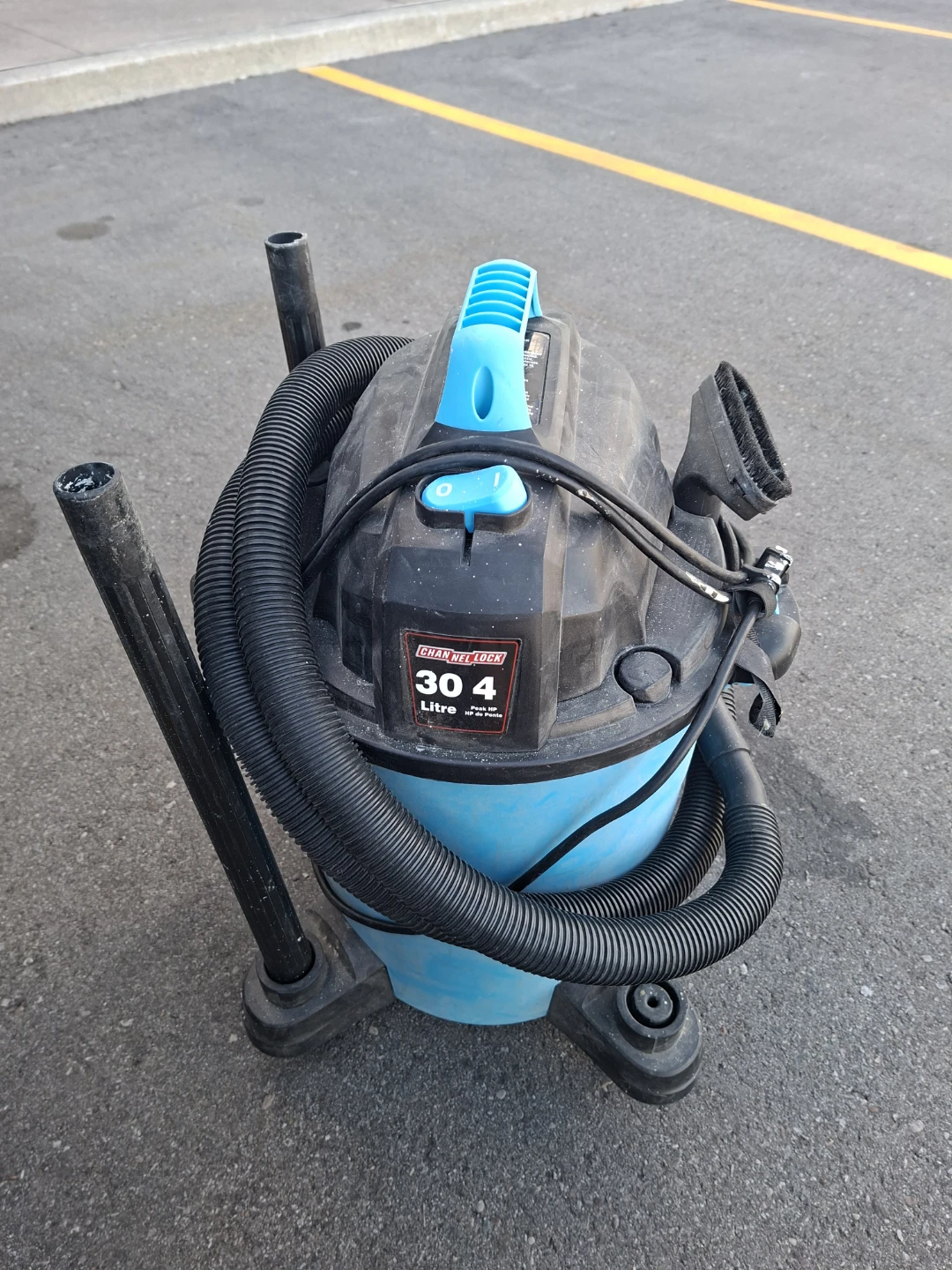 Shop-Vac 30 L Wet/Dry Vacuum - photo 3