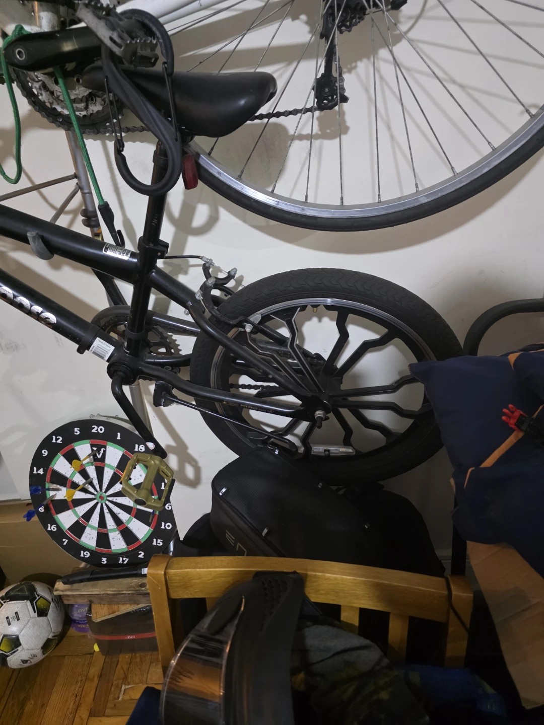 One children's bike and one adult bike - photo 2