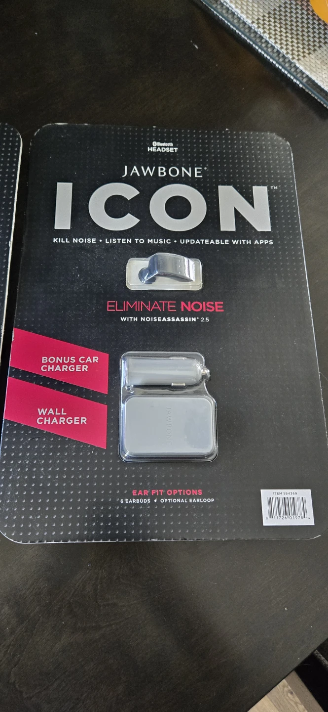 Jawbone ICON Bluetooth Headset with Bonus Car Charger