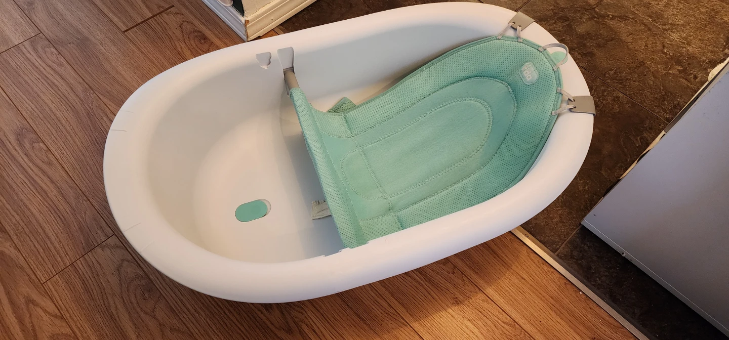 Frida Baby 4-in-1 Grow-With-Me Bath Tub