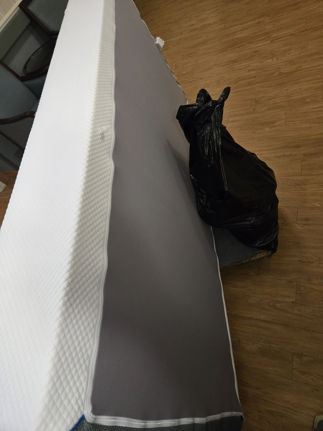 Adjustable Bed Frame and mattress. Single size - photo 4