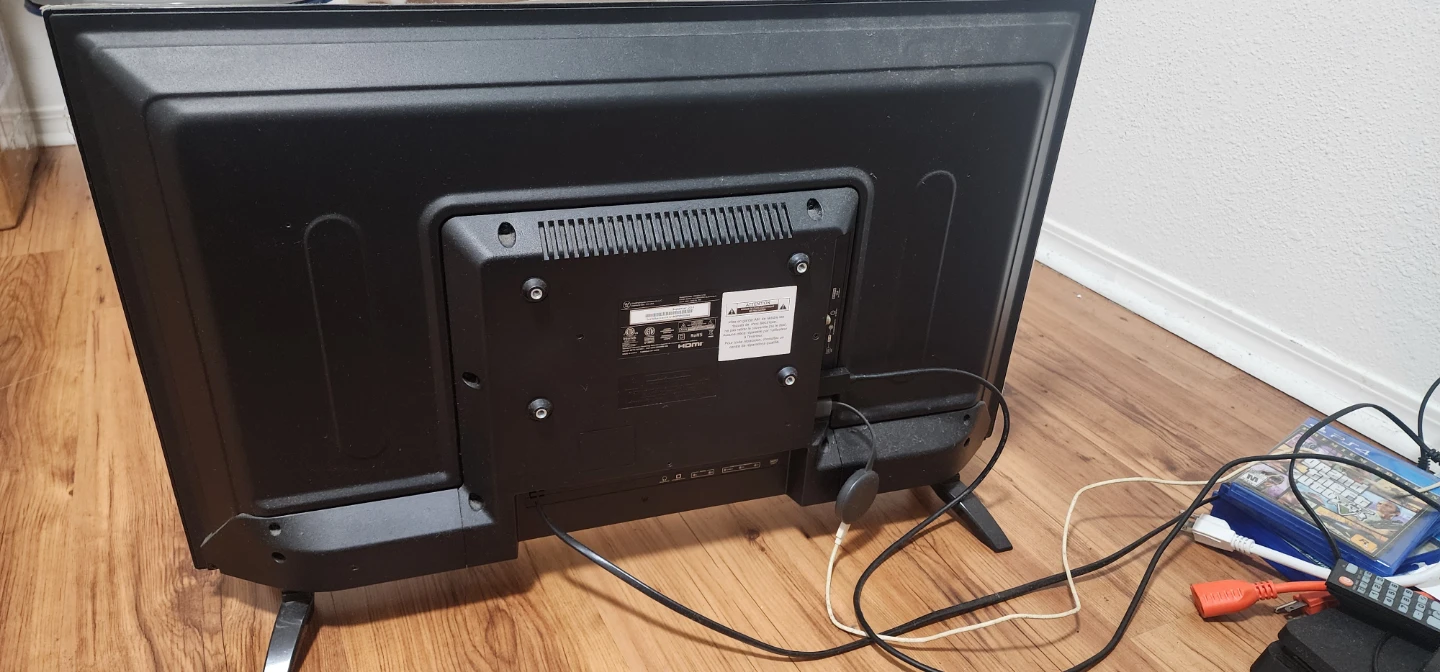 Westinghouse Gaming TV with Remote - photo 2