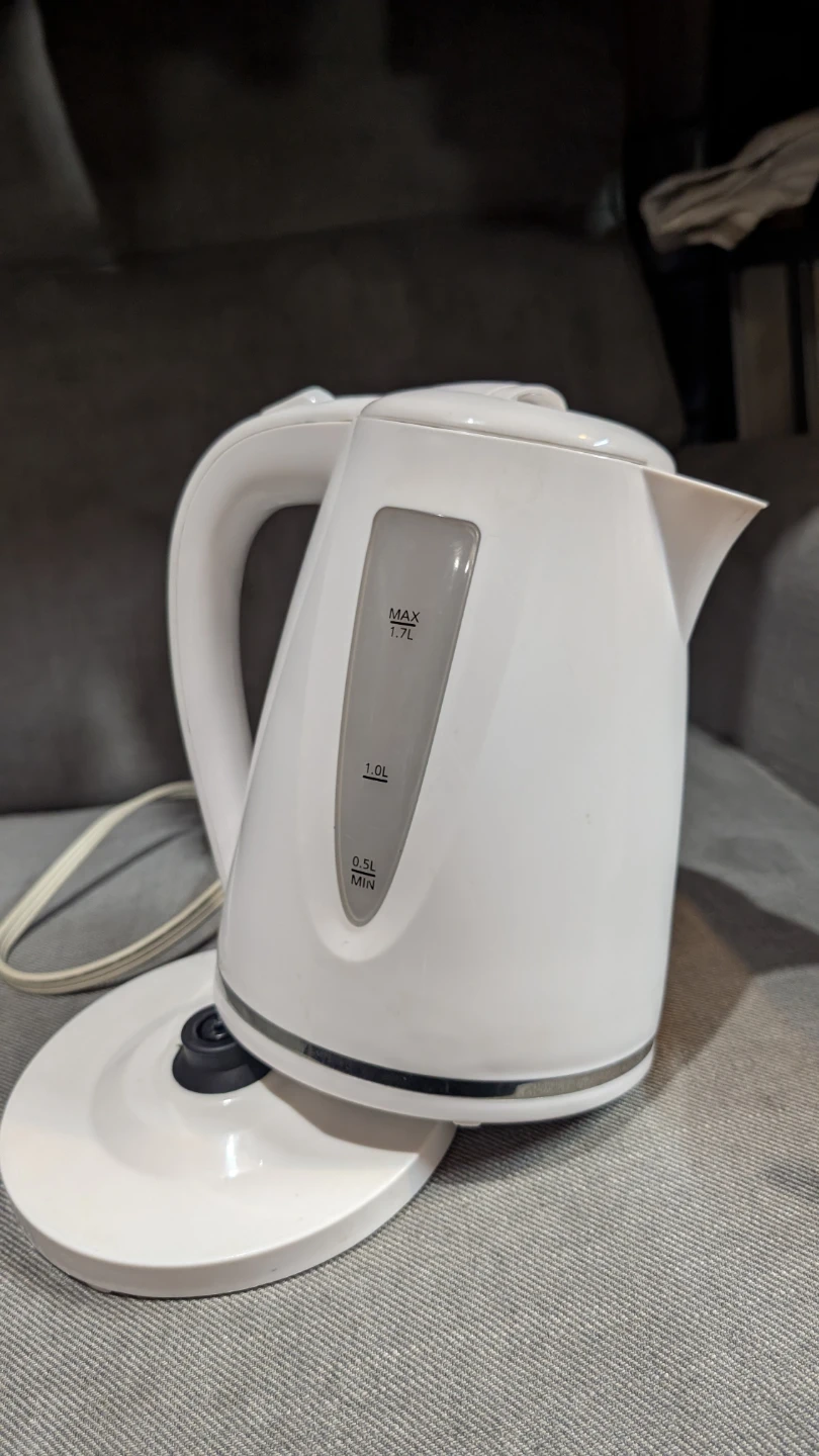 White Sunbeam Electric Kettle - photo 5