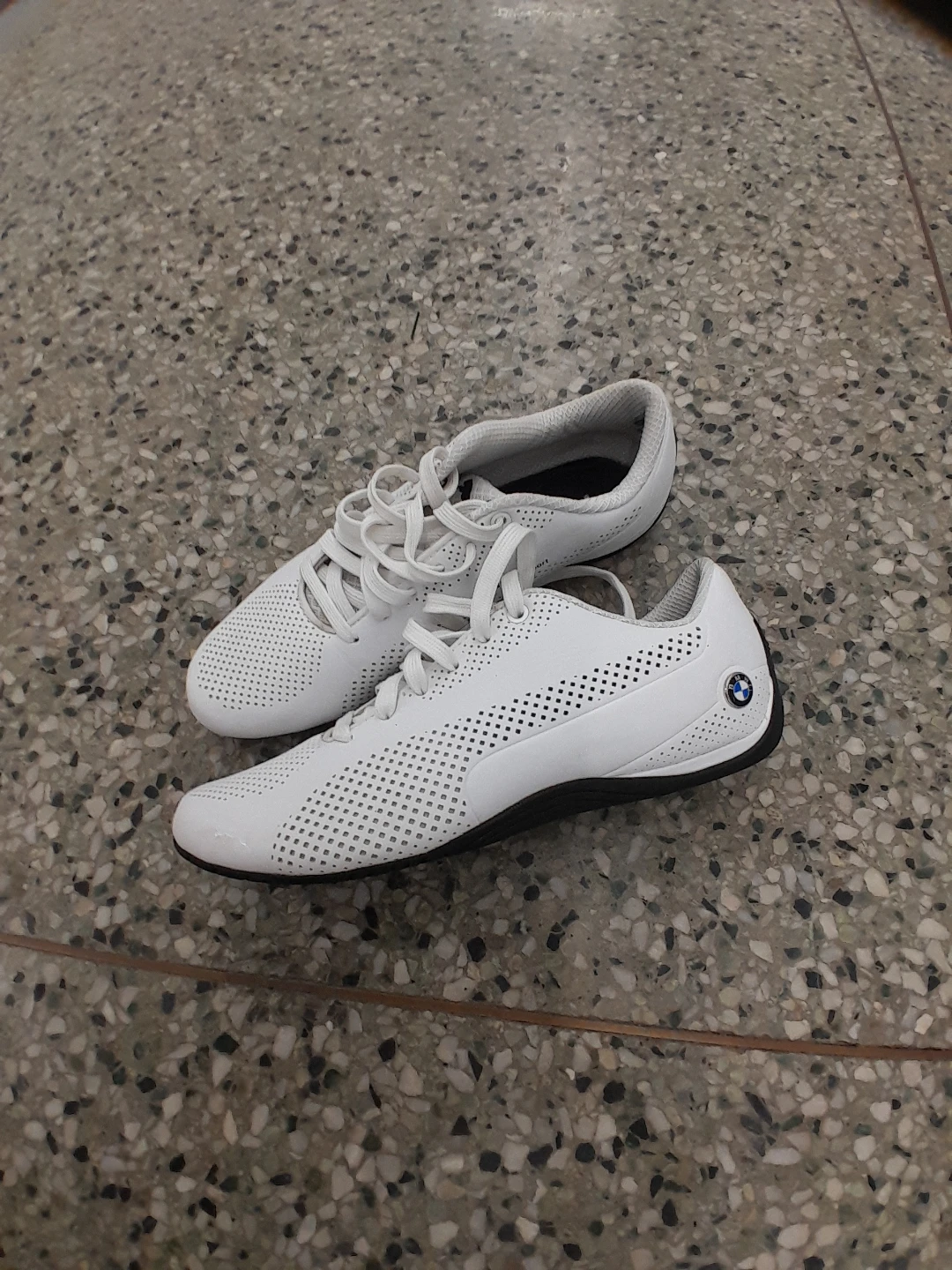 Puma BMW Motorsport White Shoes Teens/ Boys Size 7