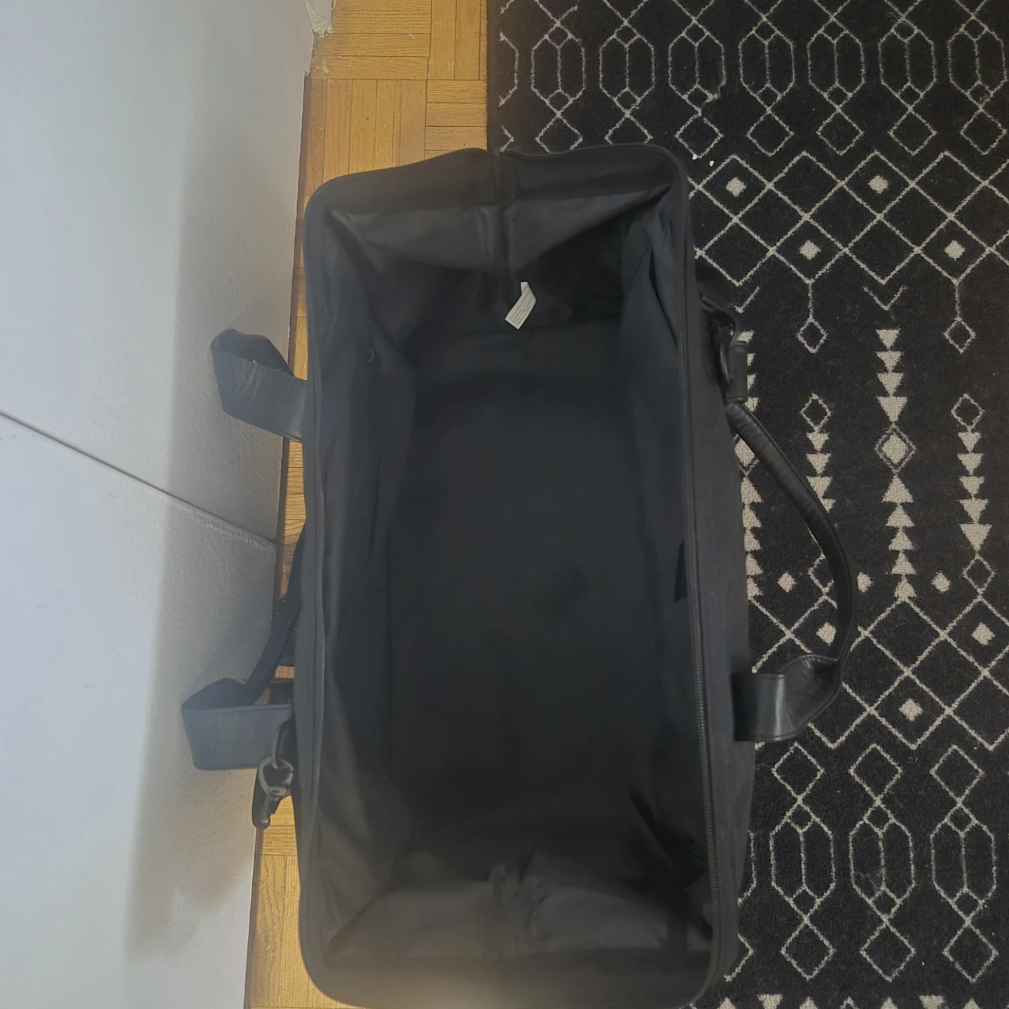BÉIS The Weekender Bag - Black (Great Condition) - photo 4