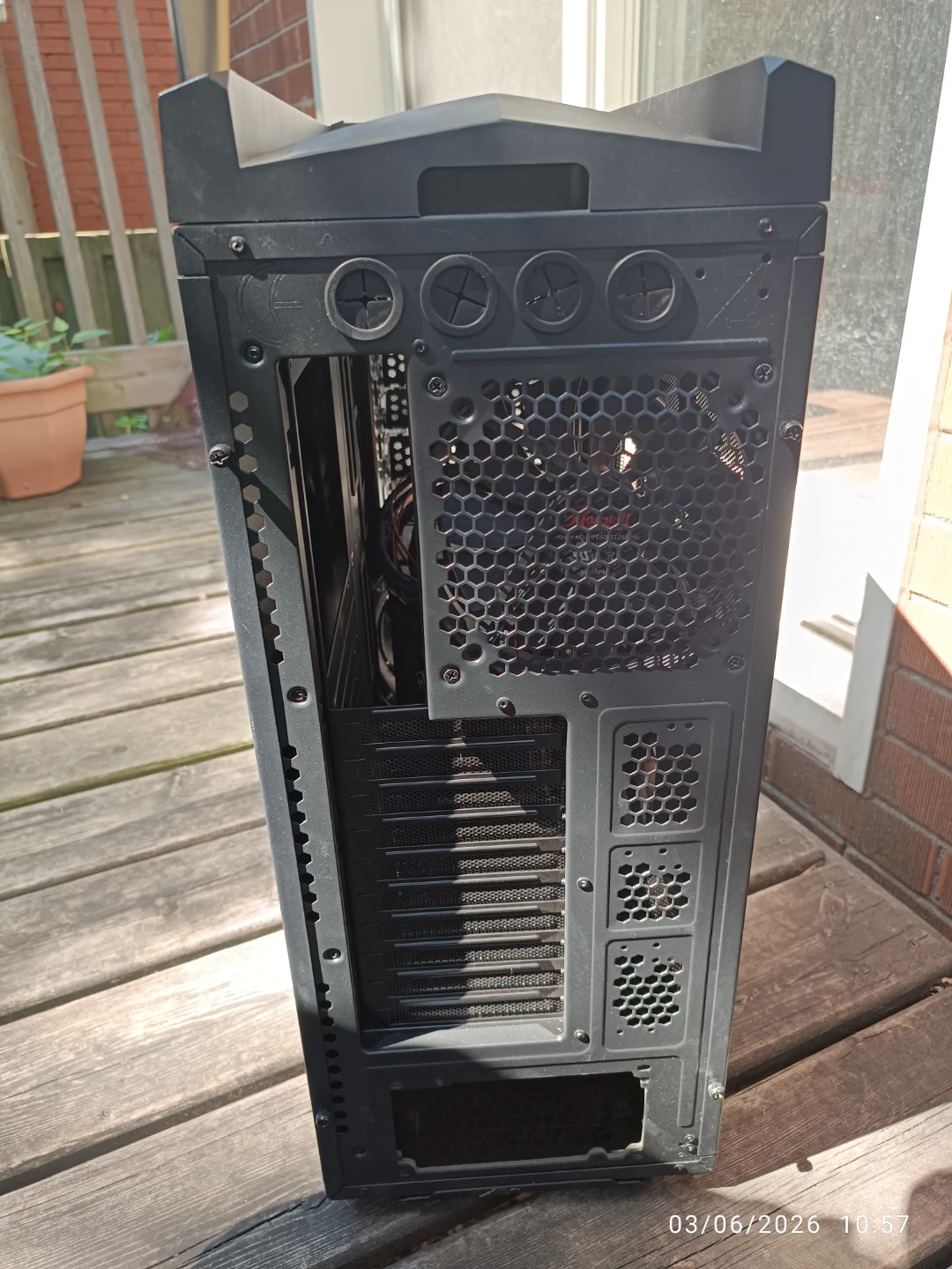 Rosewill Gaming Computer Case - photo 4