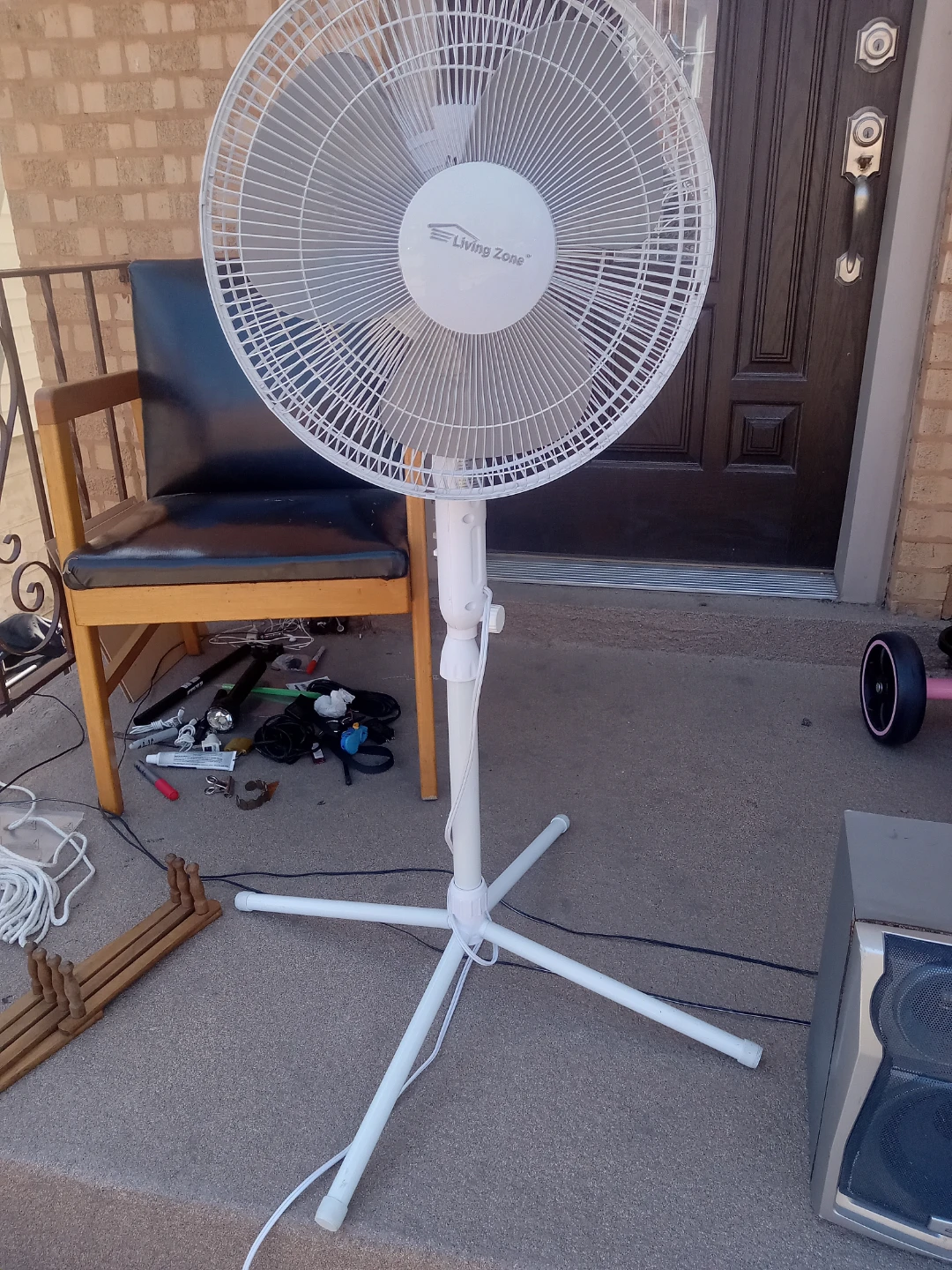 Living Zone White Pedestal Fan