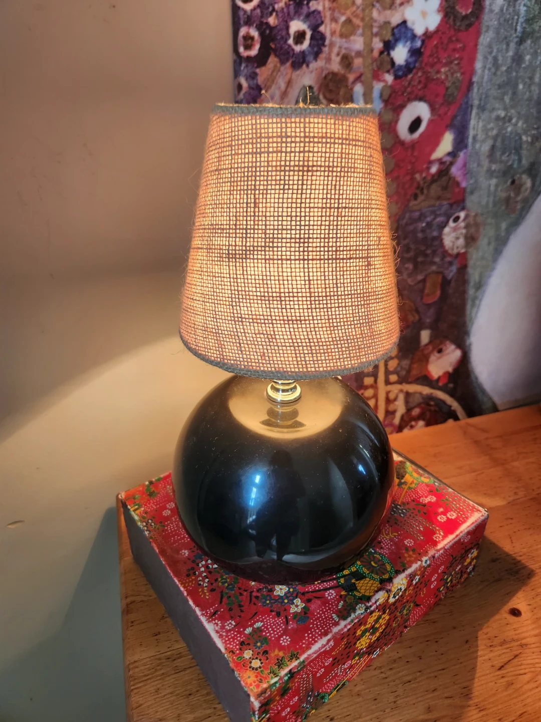RARE 1980s Black tri light touch  Lamp with Burlap Shade