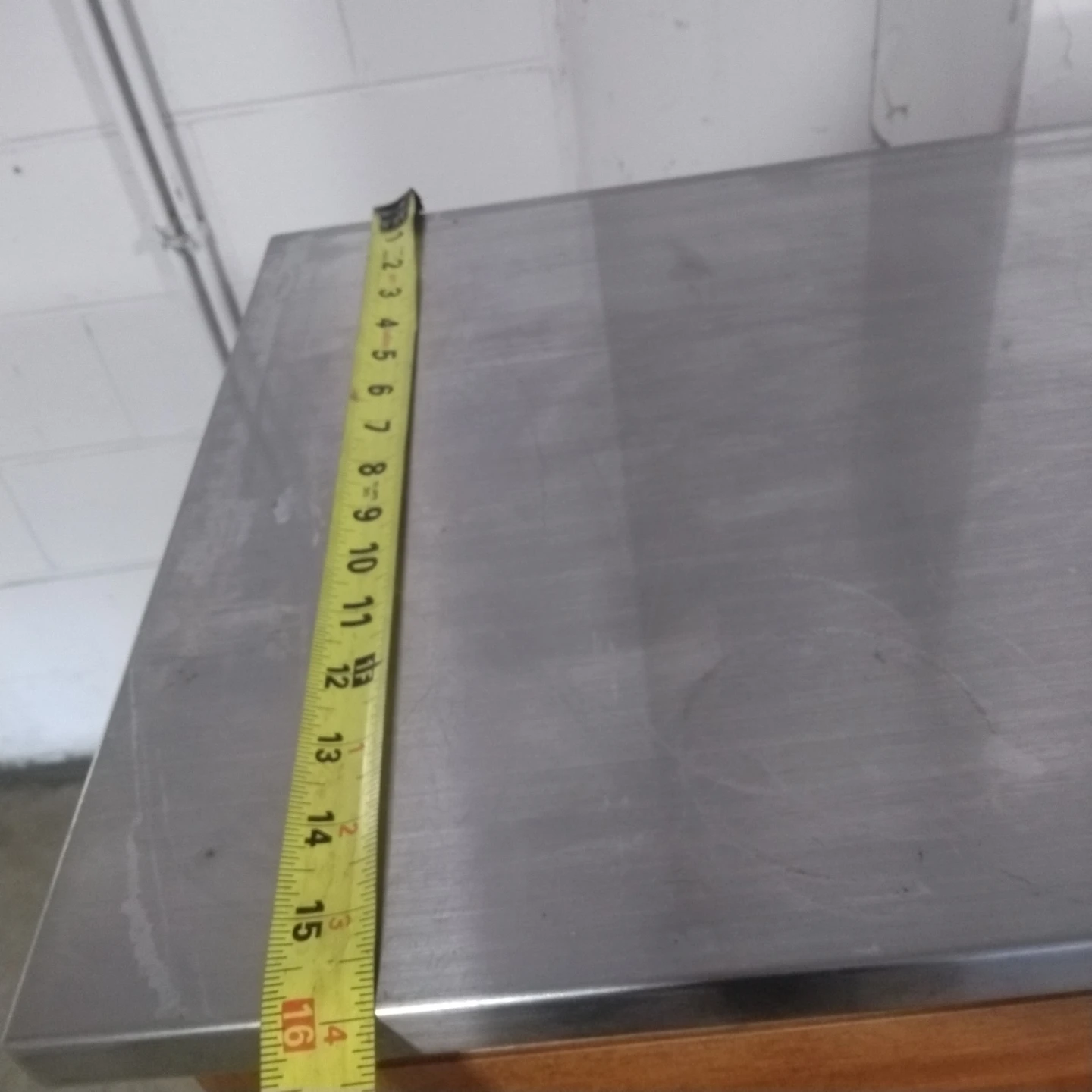 Kitchen cabinet with stainless steel top - photo 2