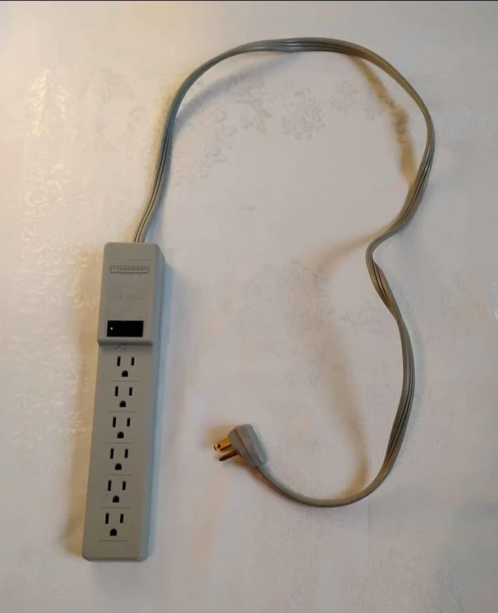⚽ Surge Protector