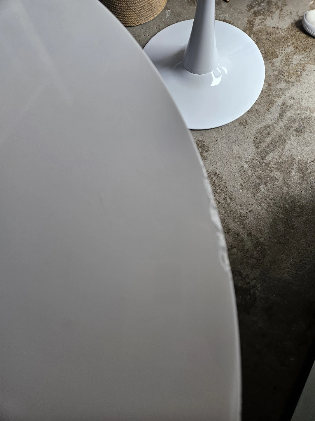 White Round Dining Table - photo 2