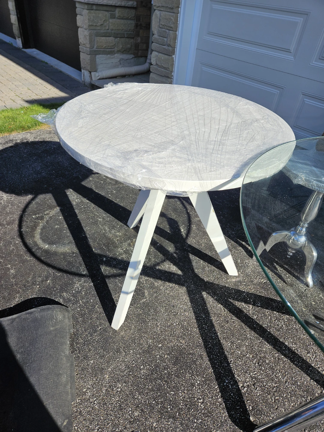 White Round Dining Table
