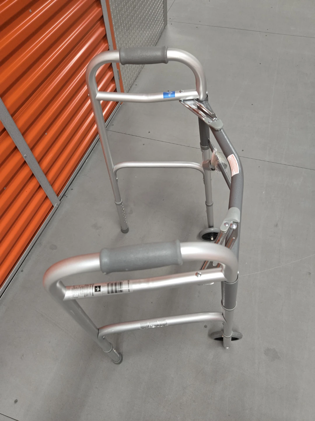 Drive Medical Deluxe 2-Button Folding Walker with Wheels - photo 5