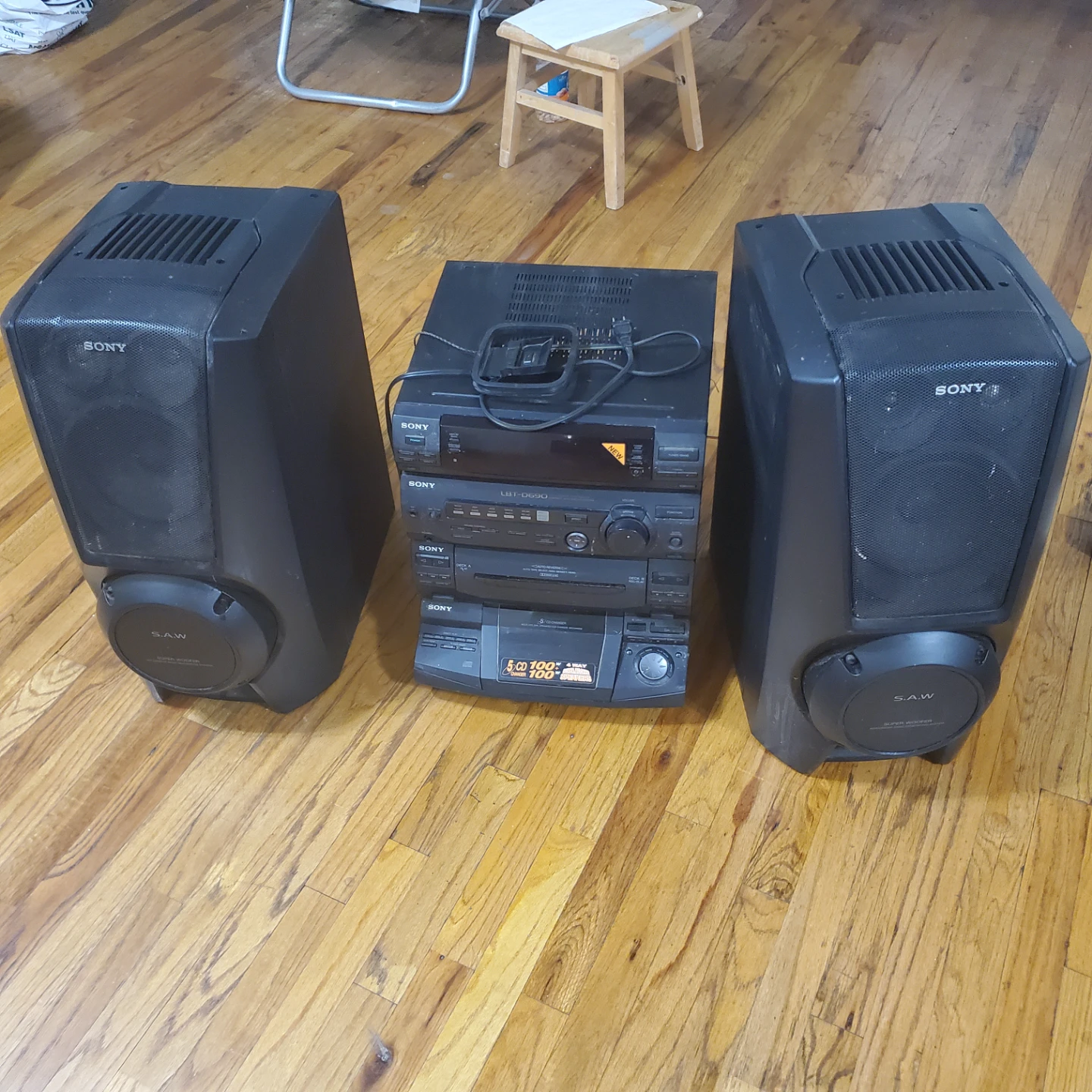 Sony Stereo System with Speakers