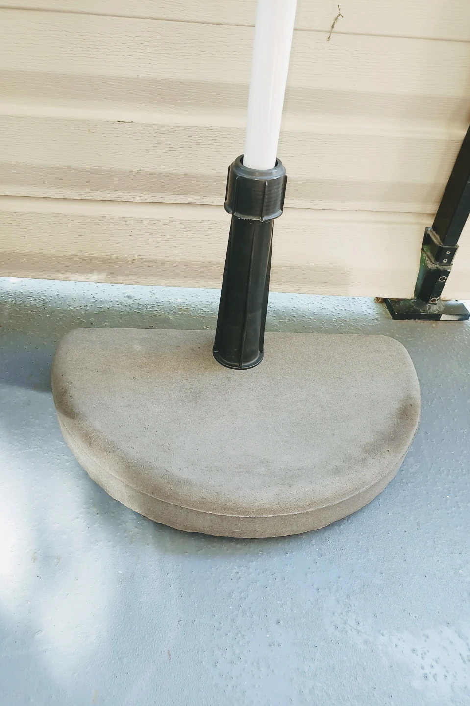 (Very Heavy) Patio Umbrella Base⚽