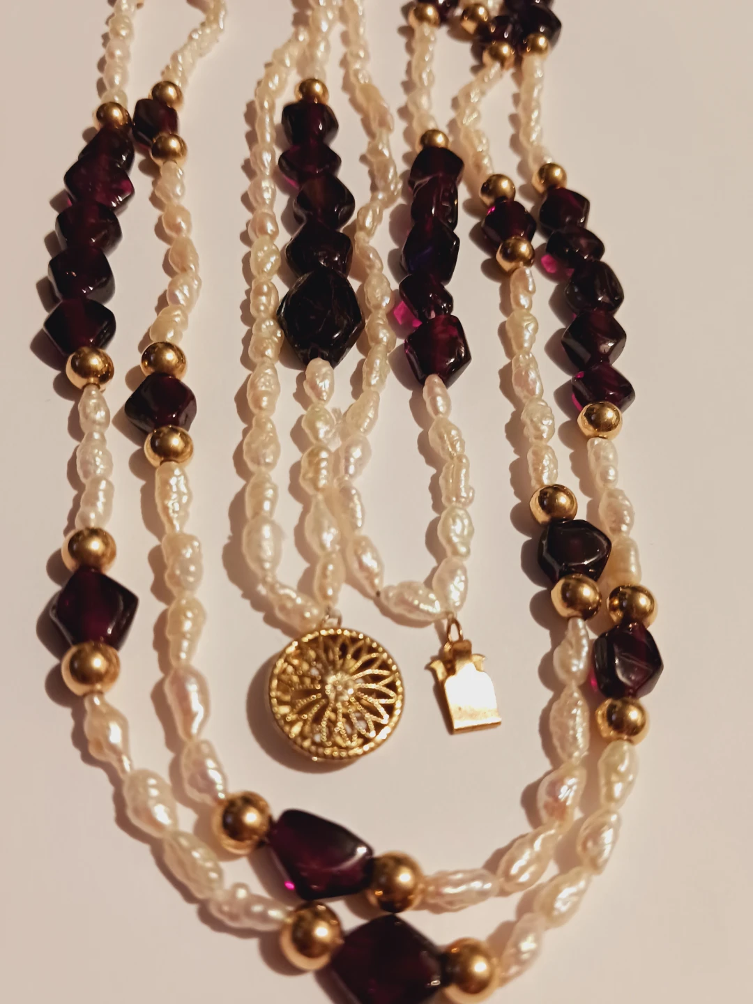 Gold Overlay Sterling Silver 925 Rice Pearl , Garnet Necklace - photo 3