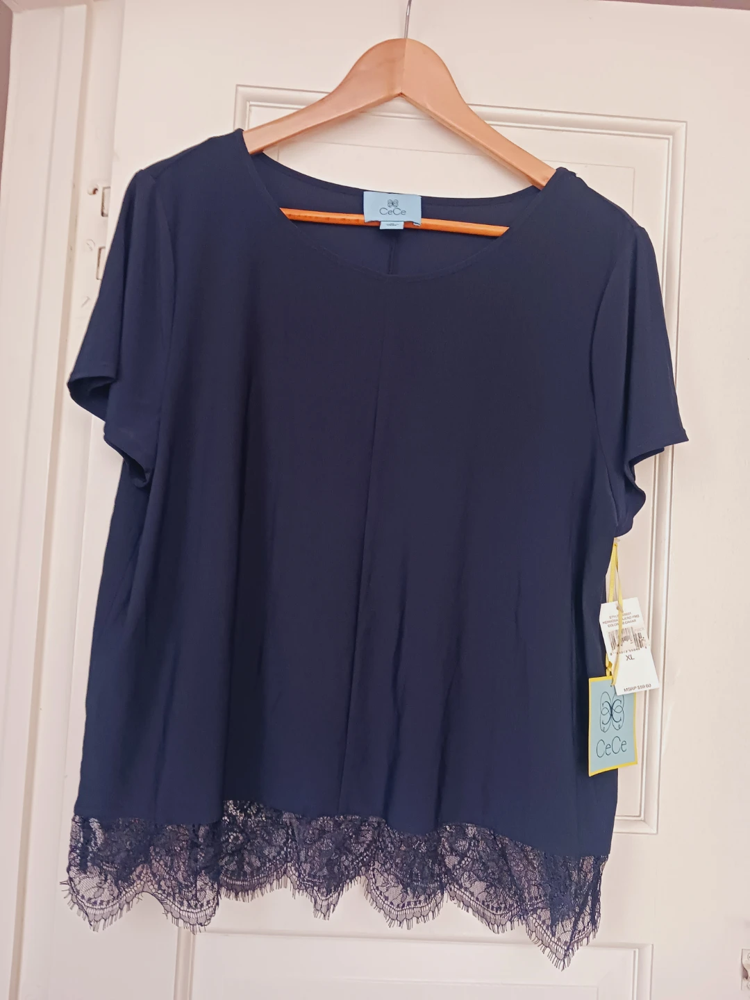 Brand New with Price Tags !!  Navy Blue Lace Trim Top XL - photo 3