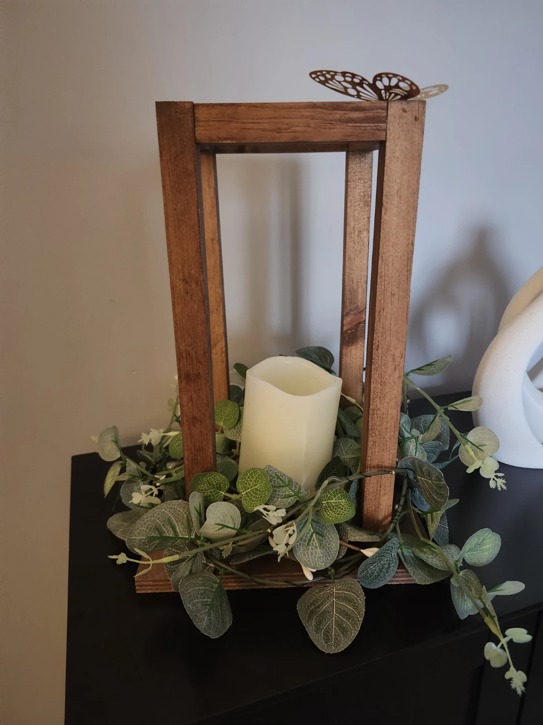 Lantern centrepieces with LED Candle and Greenery - photo 2