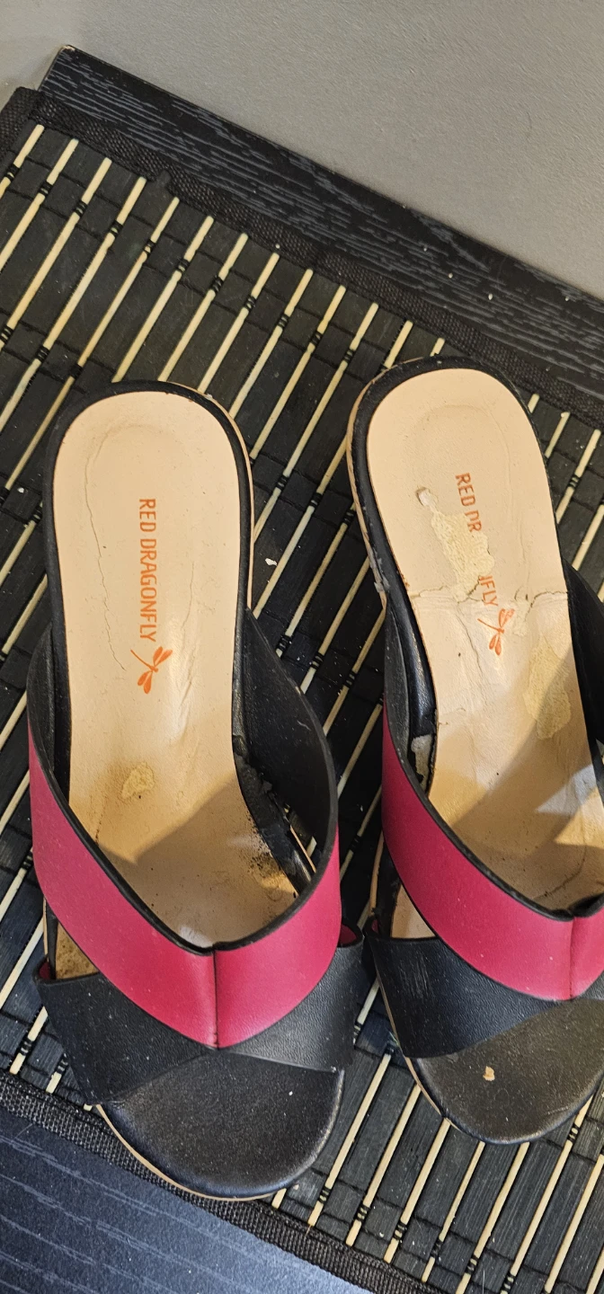 Red Dragonfly Wedge Sandals - photo 3
