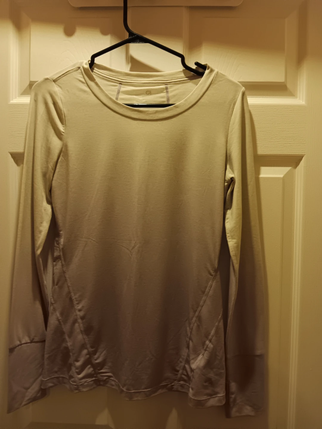 Gap Fit Long Sleeve Athletic Top - photo 2