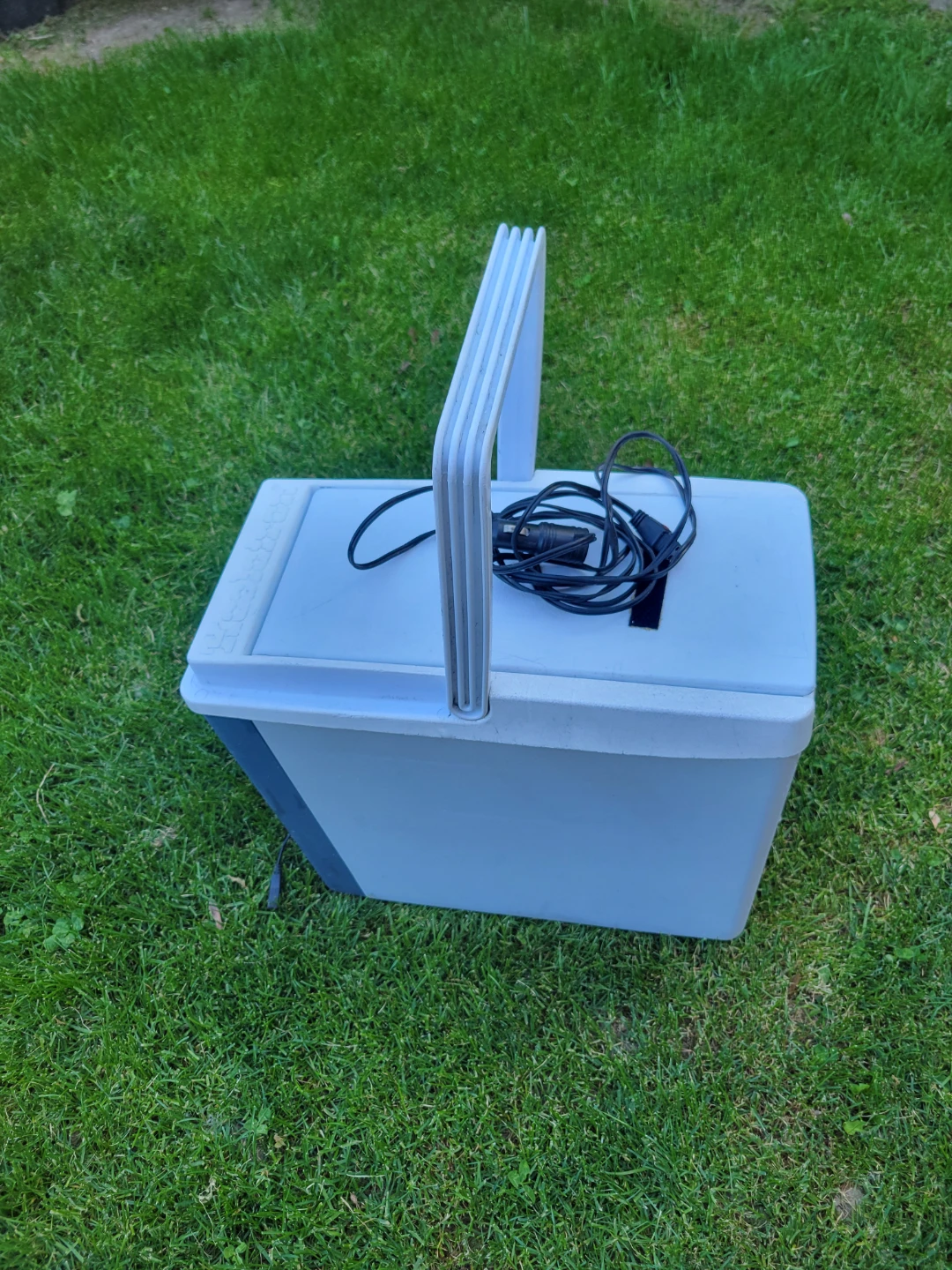 12V and regular cooler - photo 3