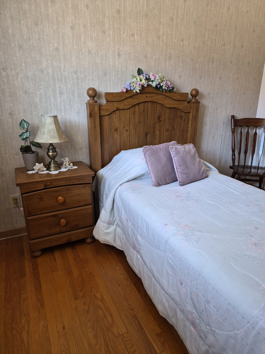 Solid Oak Single Bedroom Suite - photo 2