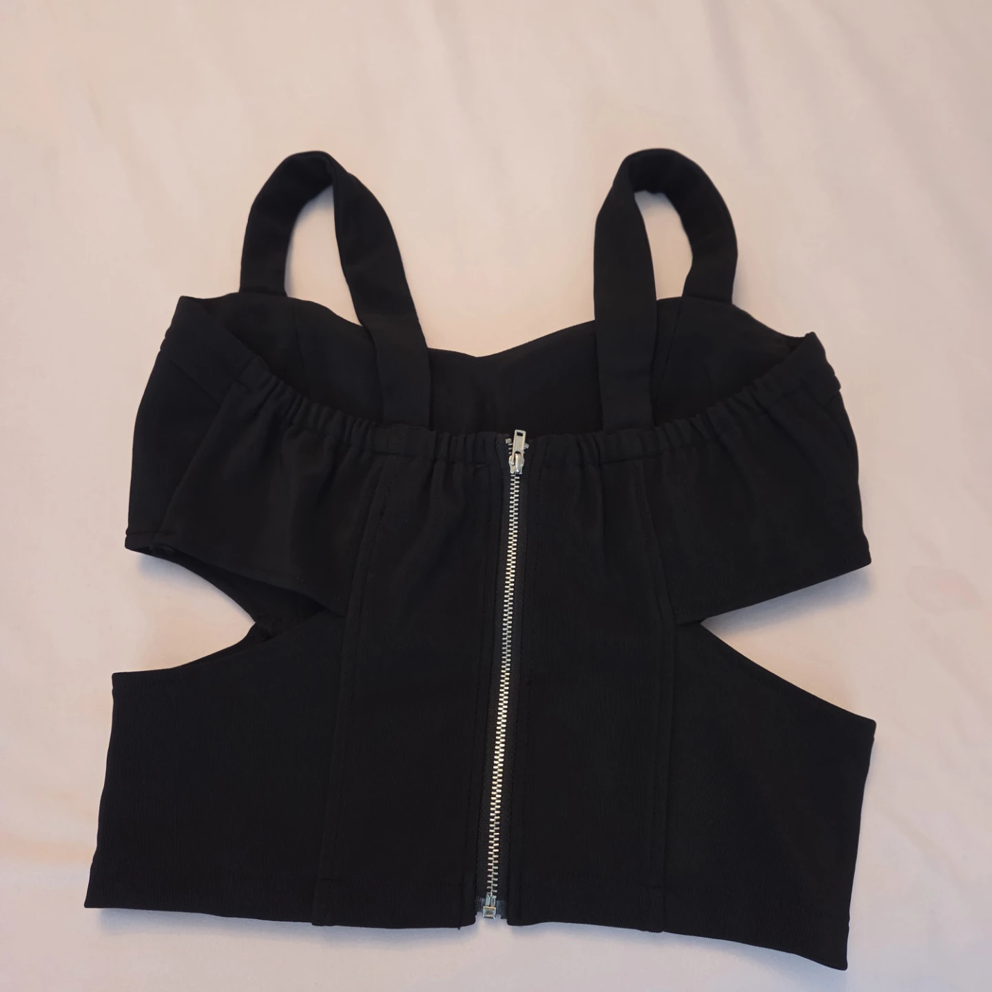 Black Cutout Crop Top - photo 2