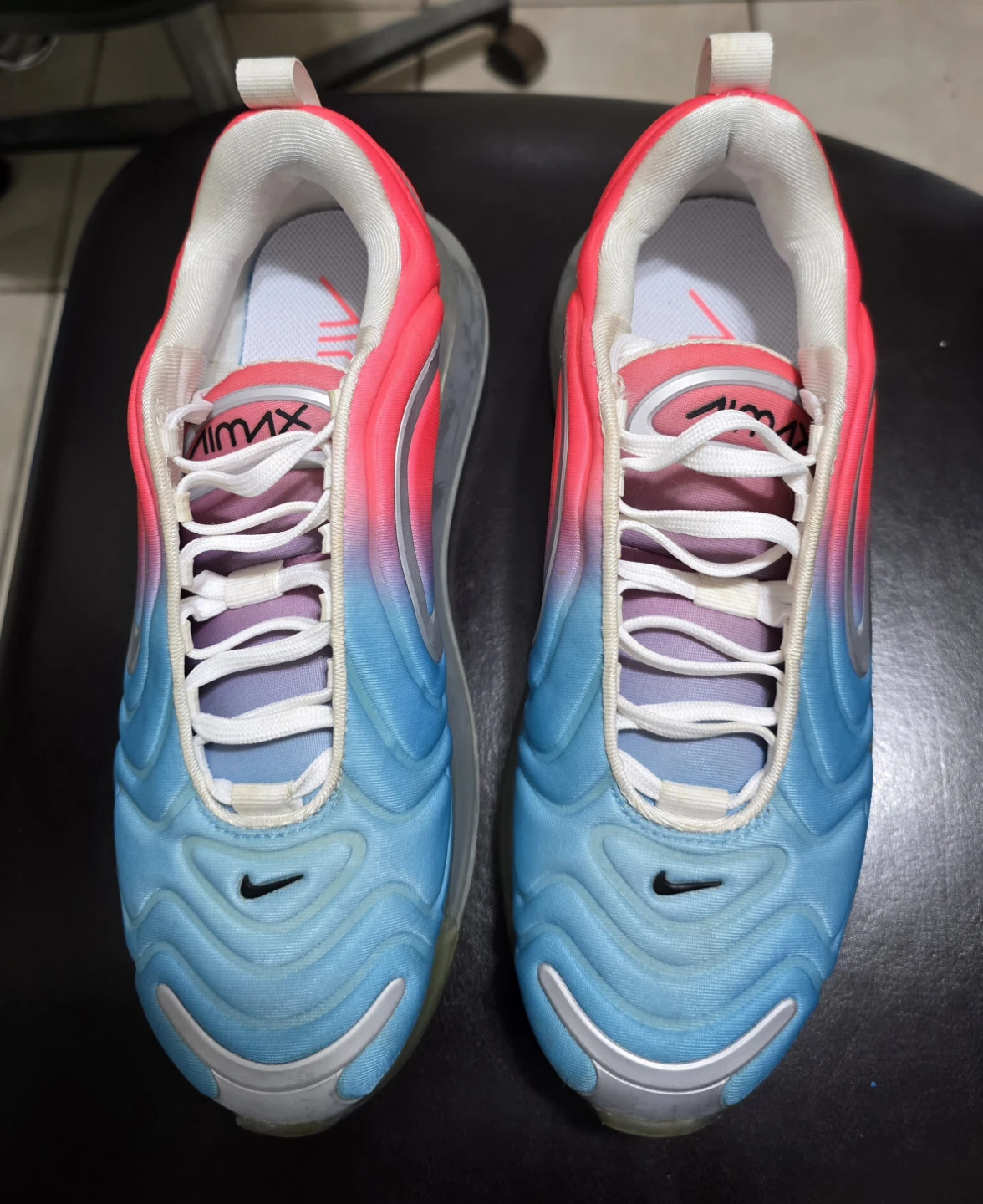 Nike Air Max 720 Shoes Size 7